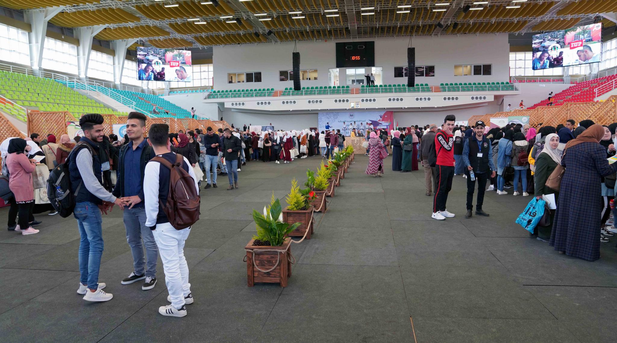 Guidance day for “Al-Injaz” high school students 