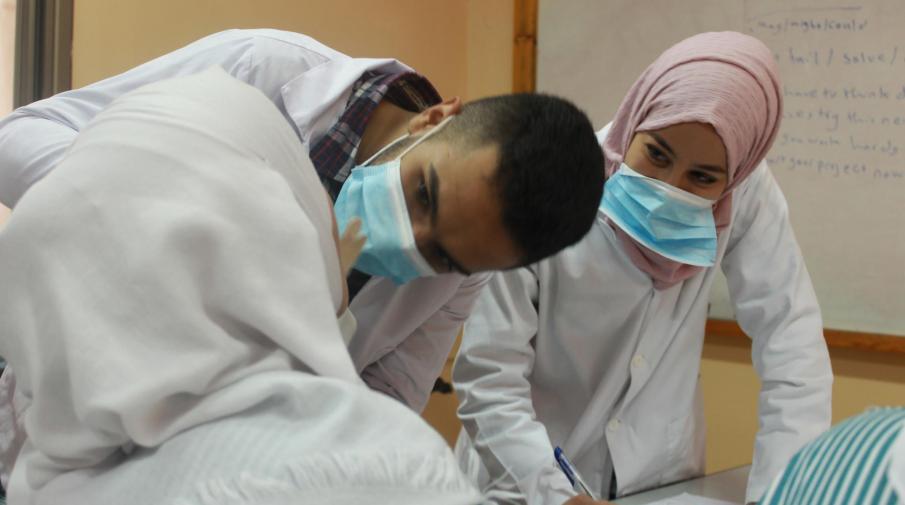 AAUP Concludes Dental Series Visits for High-School Students in Northern West Bank