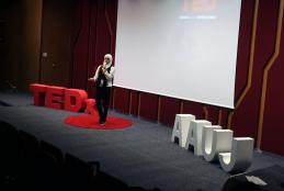 مؤتمر "تيد اكس" العالمي تحت عنوان "TEDx AAUJ"