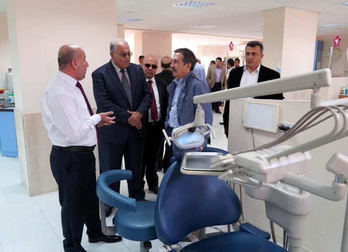 The Mayor of Turkish City Eschshahis Tebibashi Visits the University